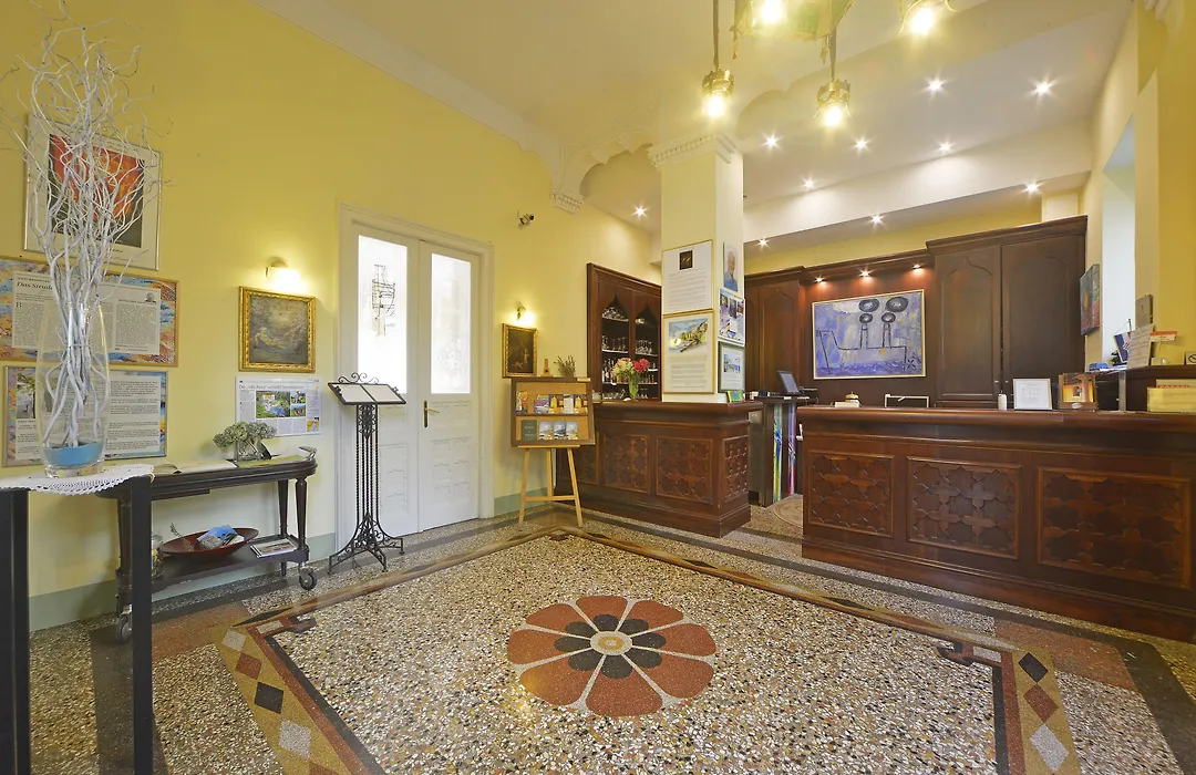 Hotel Villa Astra-1