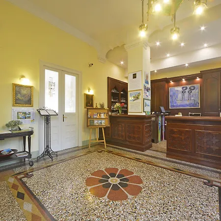 Hotel Villa Astra-2